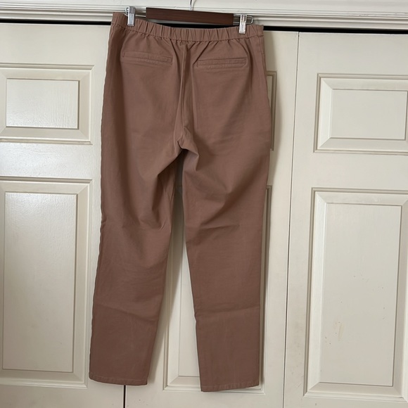 Isaac Mizrahi pull on khaki pants - Picture 2 of 3